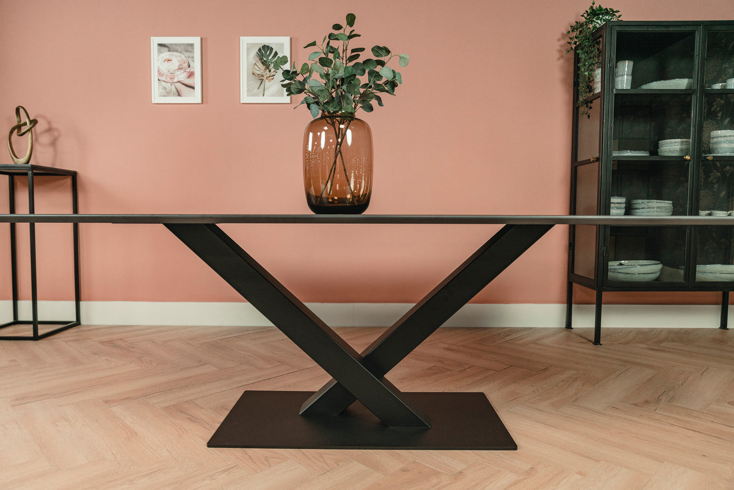 Eettafel Ovaal Laurent V-poot