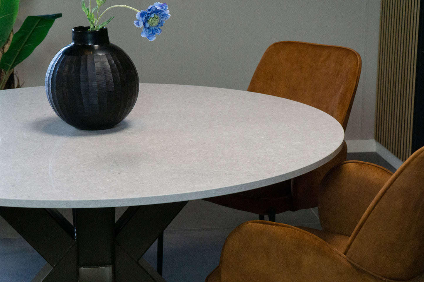 Eettafel Rond Clamshell