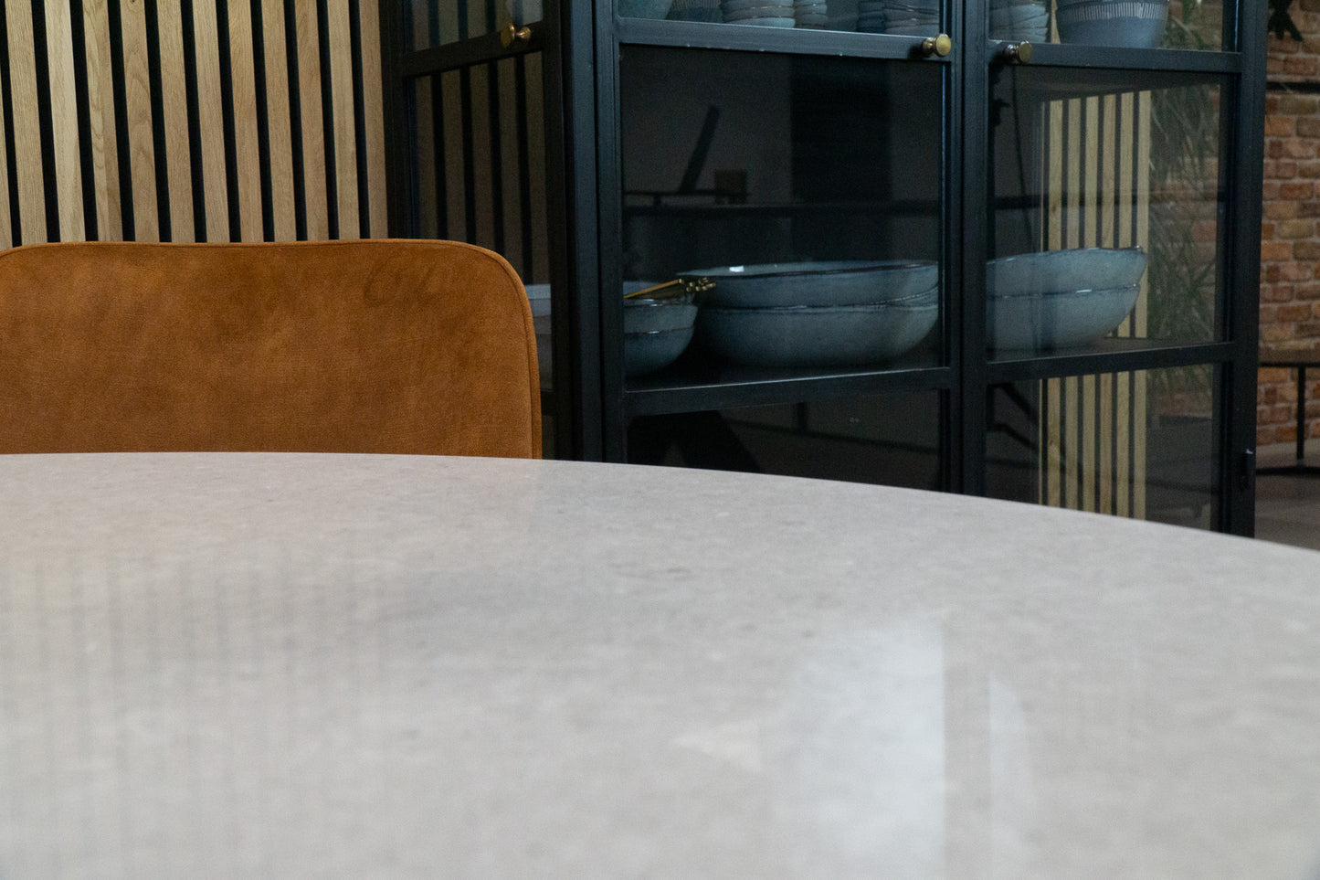 Eettafel Rond Clamshell