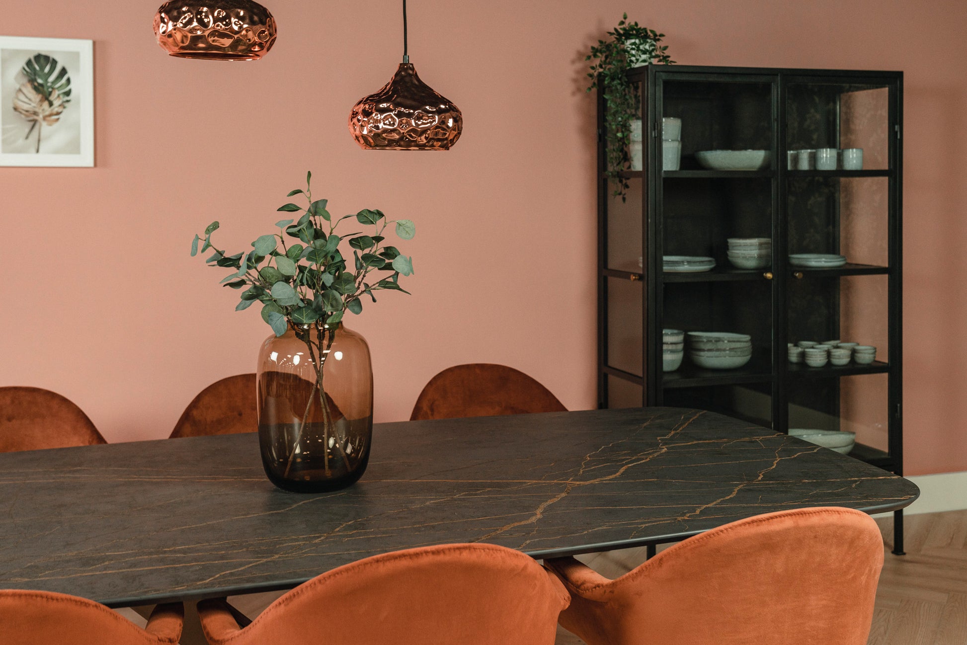 Detailfoto Eettafel Deens ovaal Dekton Laurent