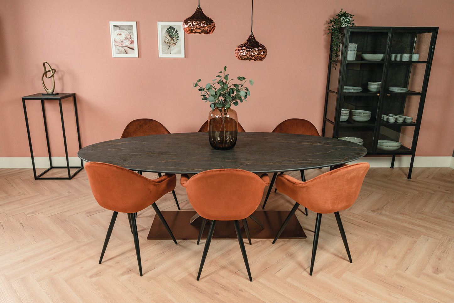 Eettafel Ovaal V-poot Brons Dekton Laurent