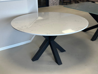 Ronde eettafel wit composiet Venatino Alabaster met zwart Double X-leg onderstel