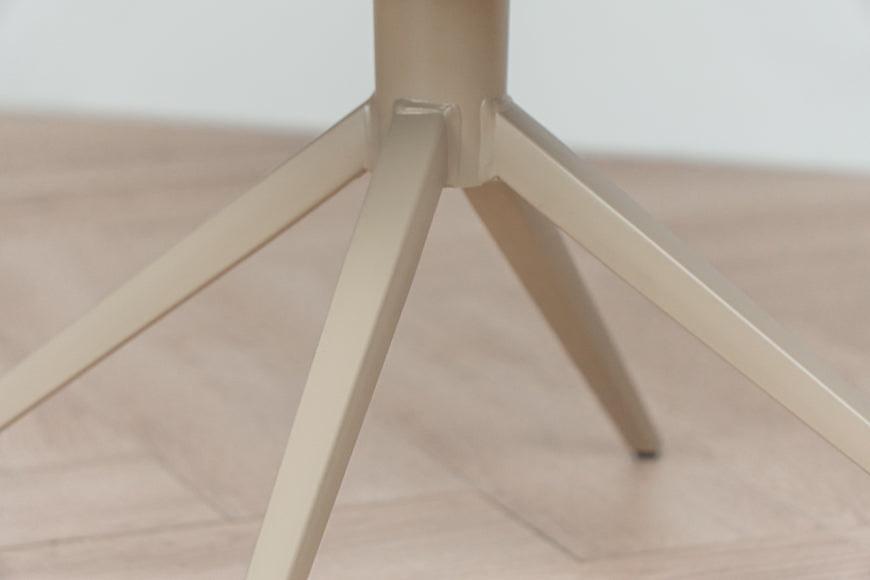 Detailfoto onderstel creme