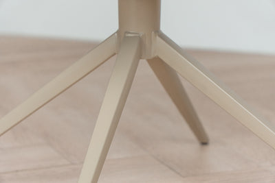 Detailfoto onderstel creme