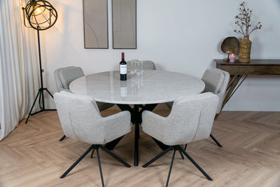 Ronde eettafel op maat in een modern ingerichte eetkamer