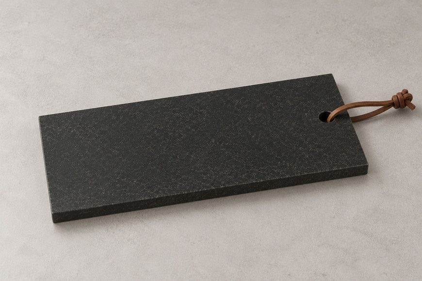 Neroli Signature tapasplank van composiet met leren koord