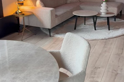Ronde eettafel Matrix in een lichte setting